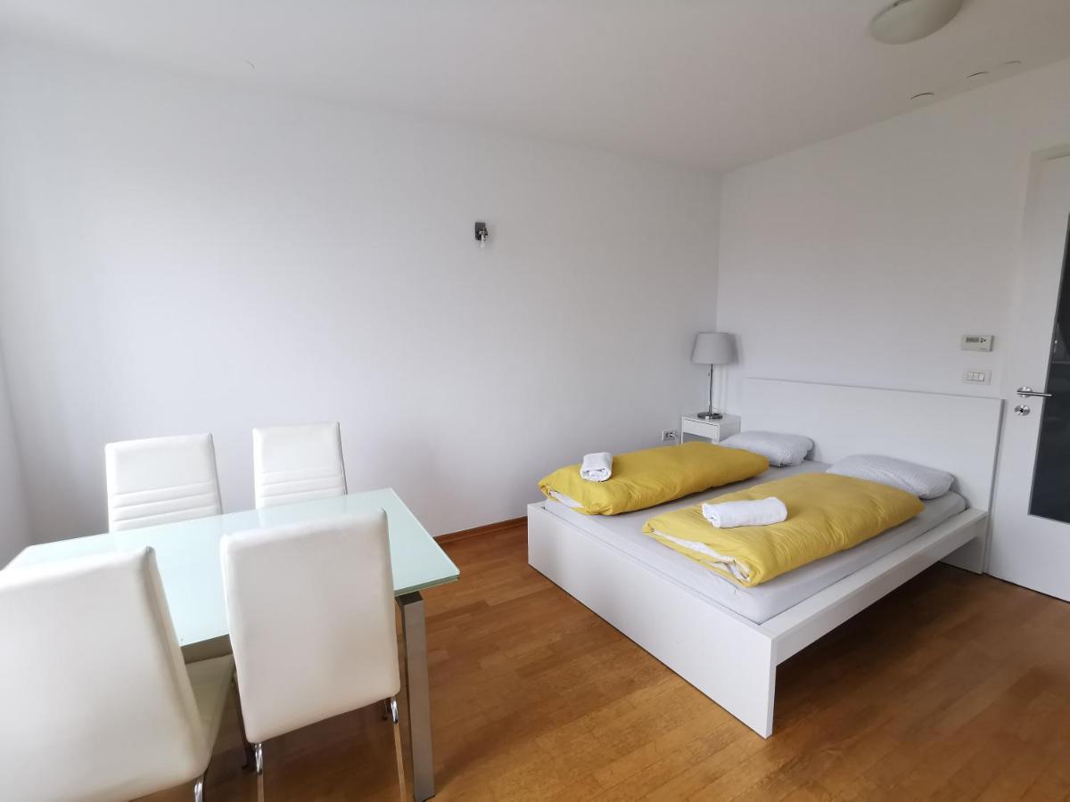 Trnovo Apartment With Free Parking Ljubljana Kültér fotó